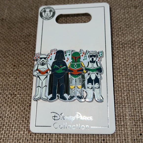 Christmas Caroling Stormtrooper Darth Vader Disney trading Pin - Picture 2 of 4